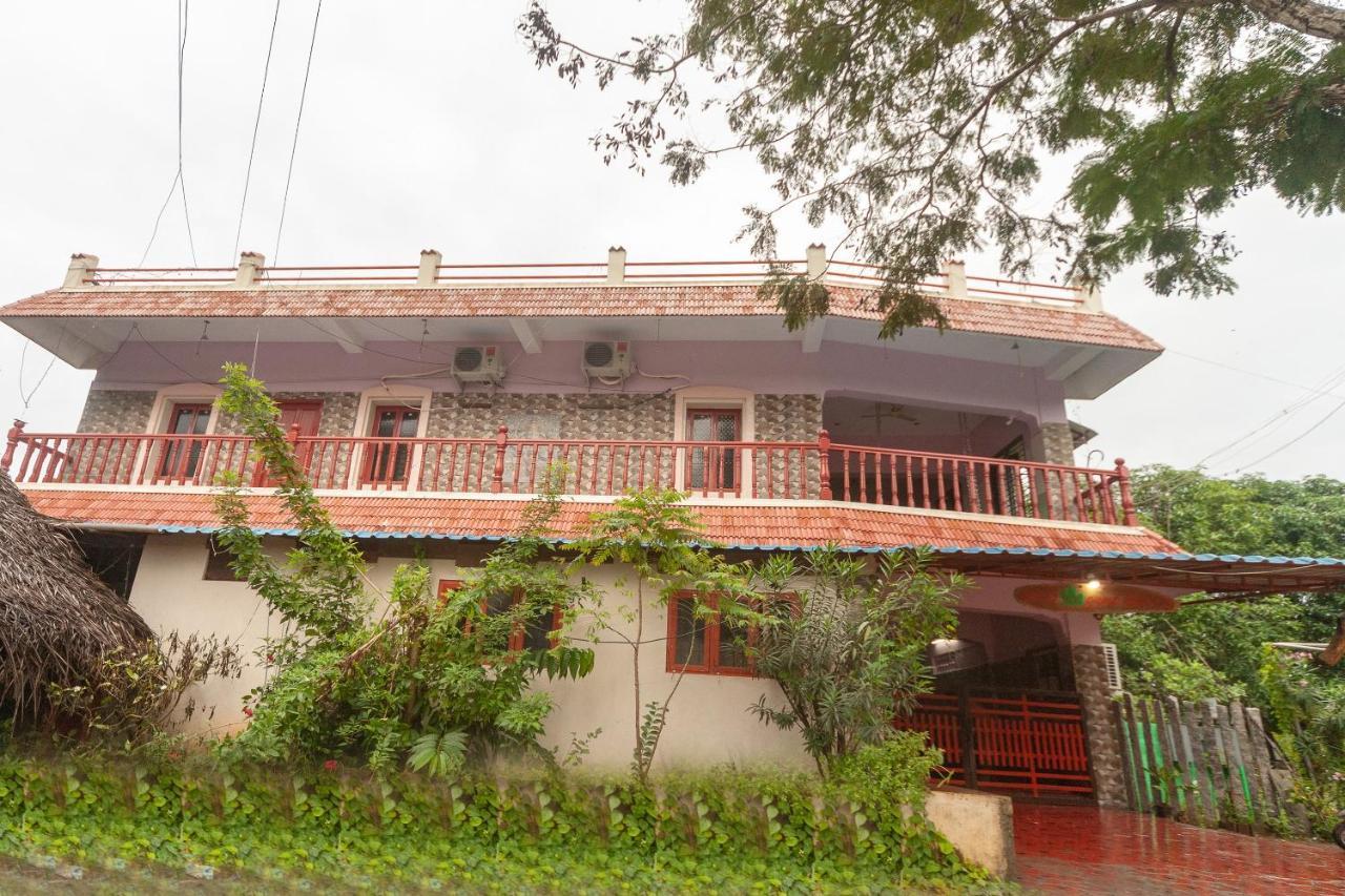 Oyo 24053 Auro Gp Guest House Auroville Kültér fotó